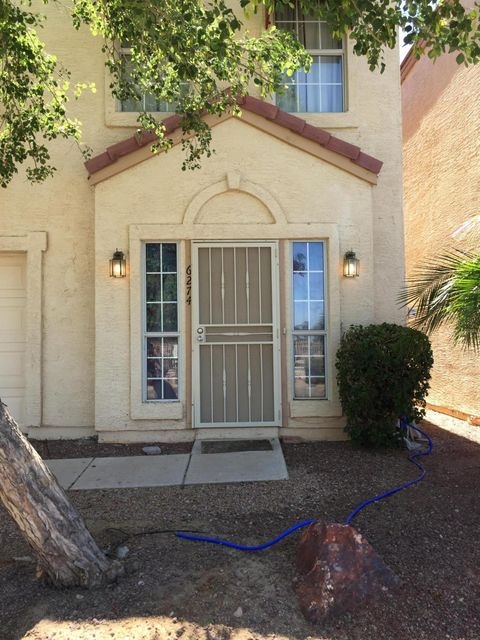 Nice Entry w/ Security Door