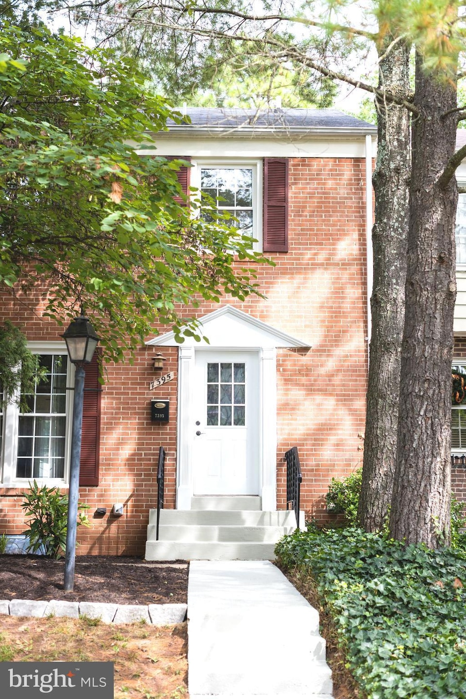 7395 Colton Ln, Manassas, VA 20109 - photo 1