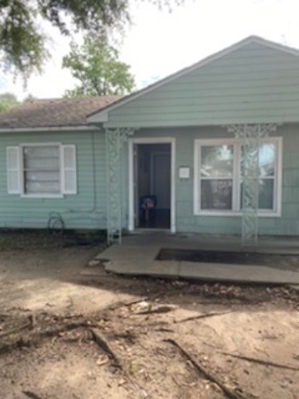 9909 Whitehead St, Houston, TX 77088 - photo 1
