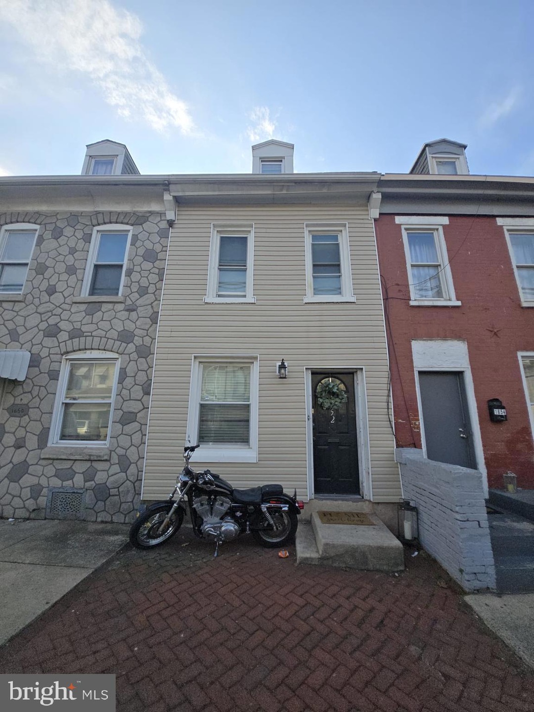 1652 N 10th St, Reading, PA 19604 - photo 1