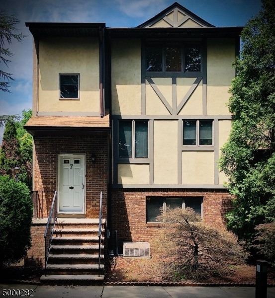 465 Colfax Ave unit 7, Clifton, NJ 07013 - photo 1