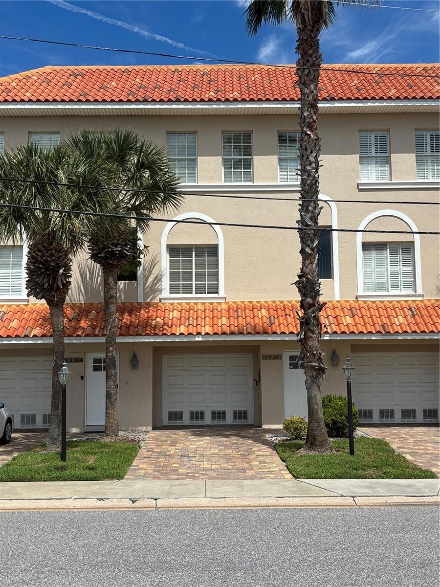 For Rent $4,995/month