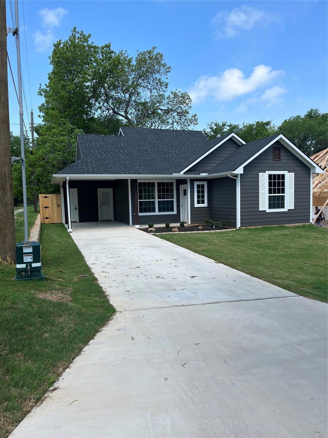 751 N Eddy Ave, Denison, TX 75020 - photo 1