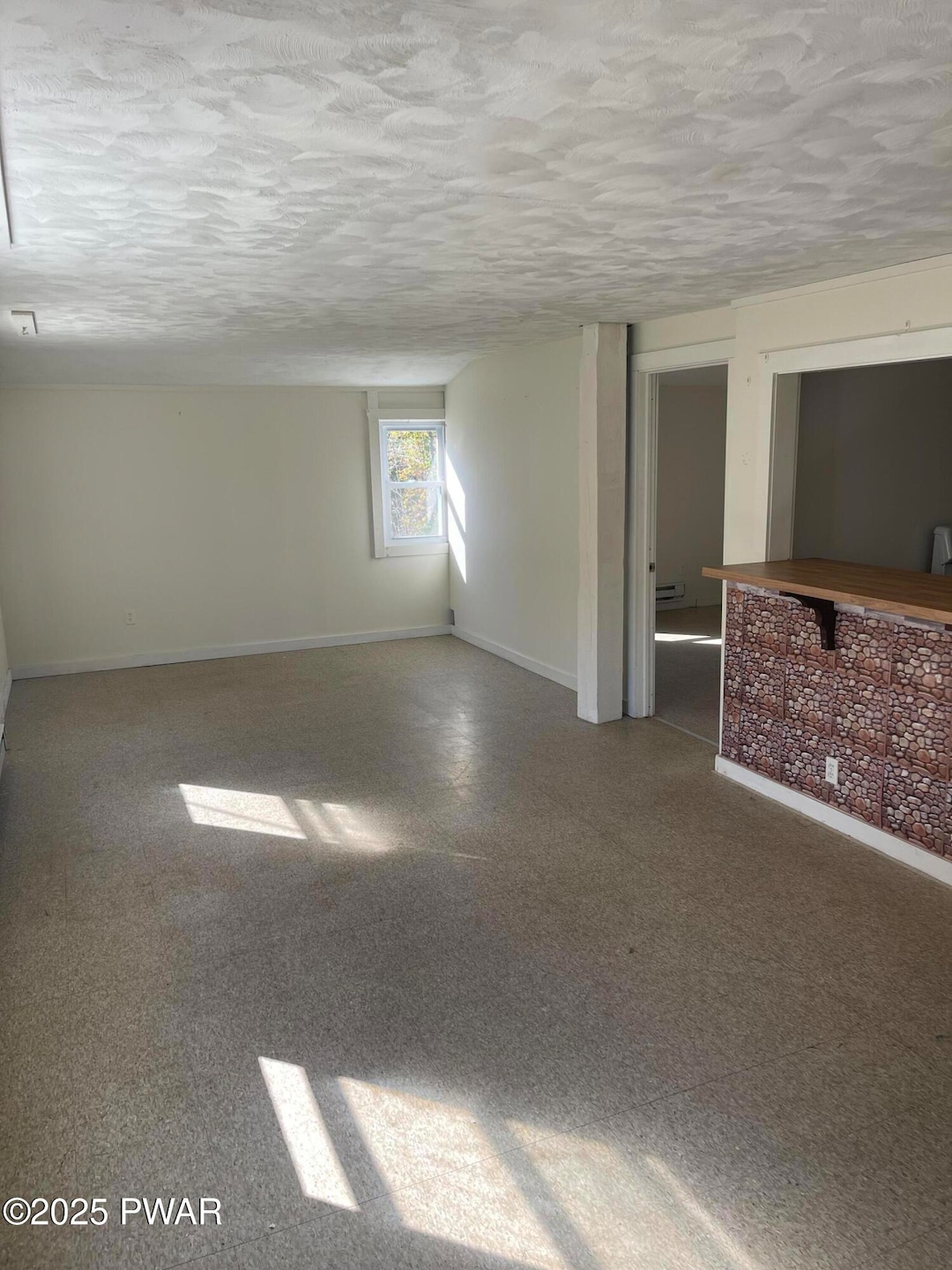 For Rent $1,050/month