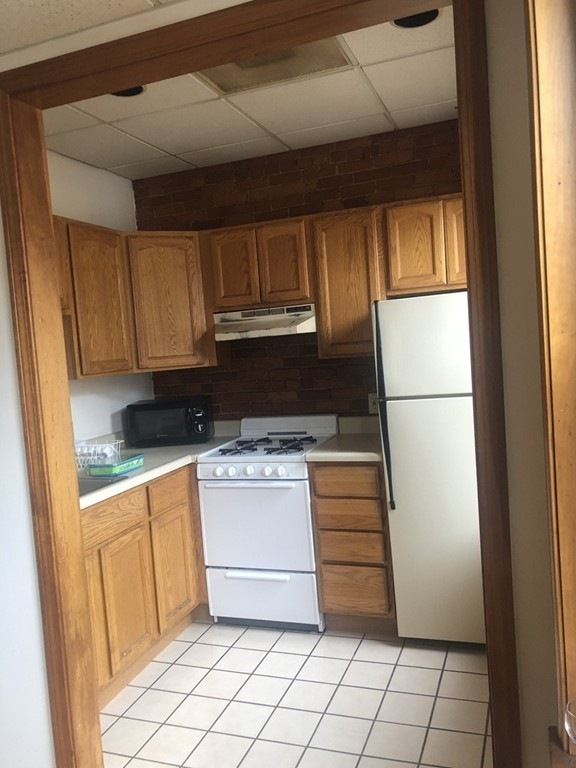 5 Margaret St unit 4, Boston, MA 02113 - photo 1