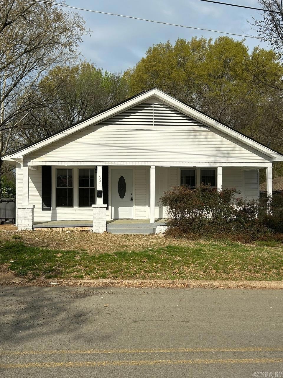 601 N Hickory St, Searcy, AR 72143 - photo 1