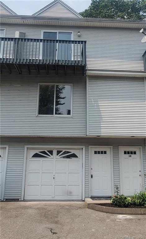 31 Meloy Rd unit 1C, West Haven, CT 06516 - photo 1