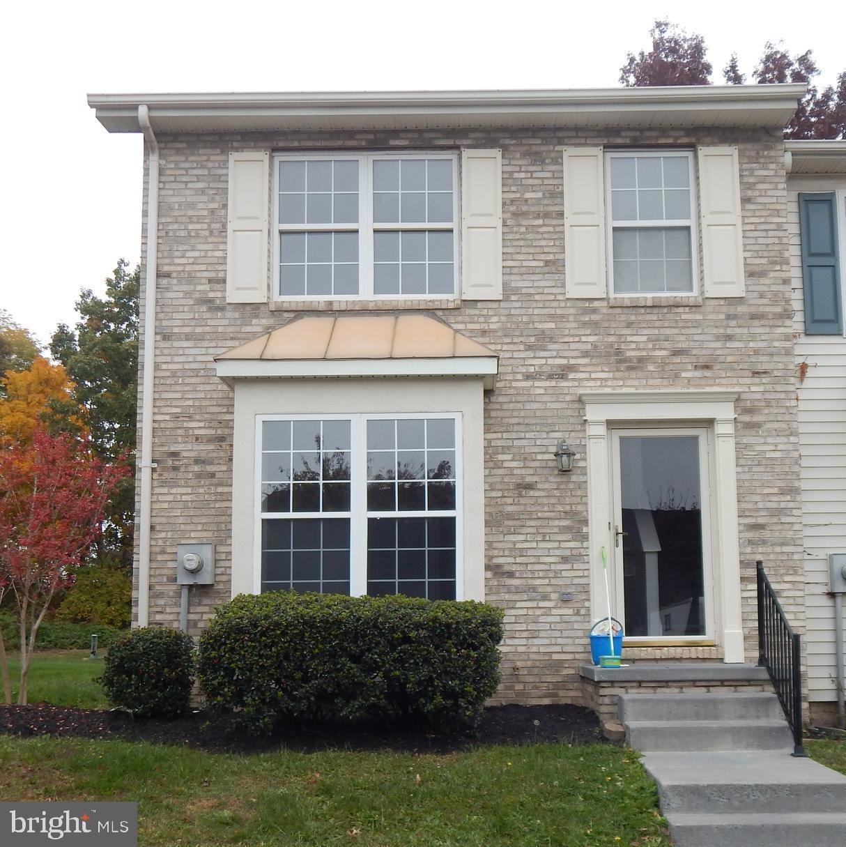 301 Sutton Ct, Winchester, VA 22601 - photo 1