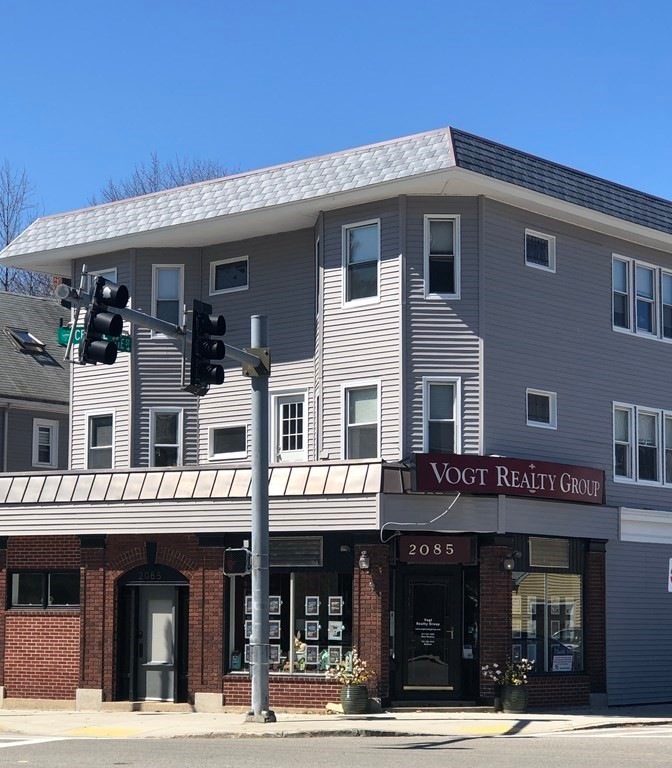 2085 Centre St unit 2, West Roxbury, MA 02132 - photo 1