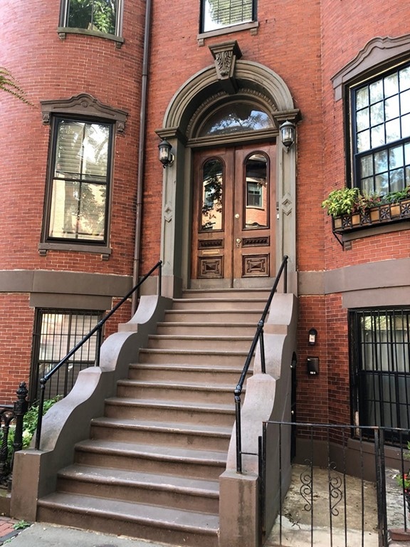 18 Upton St unit 1, Boston, MA 02118 - photo 1