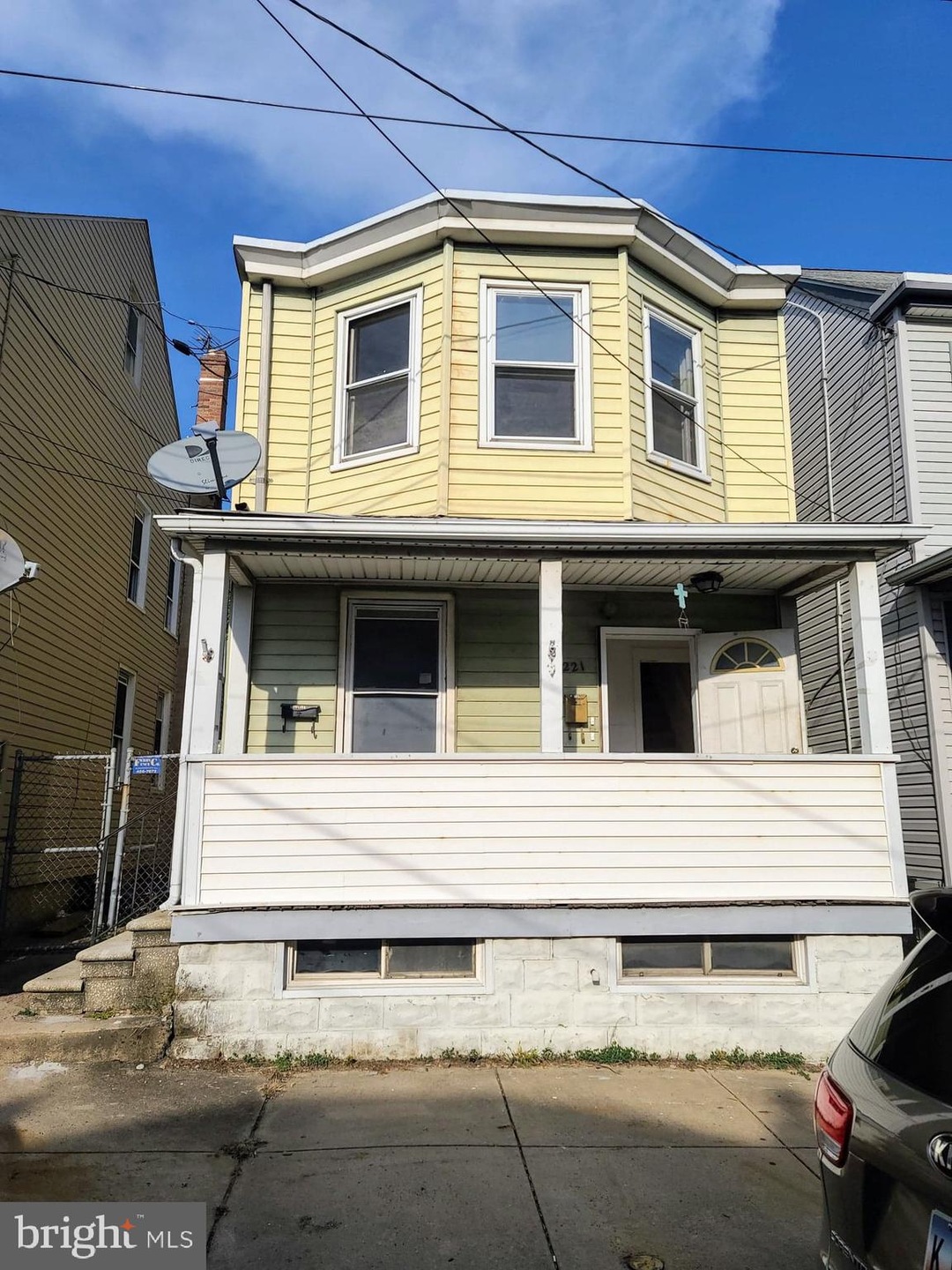 221 Warren St, Gloucester City, NJ 08030 - photo 1