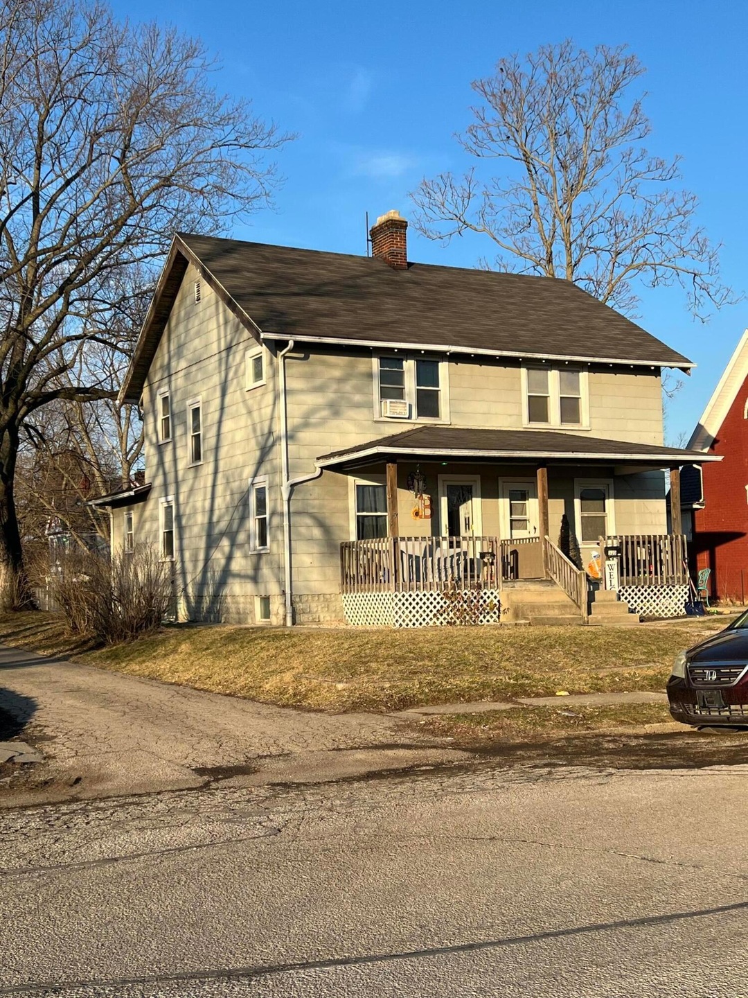 320 E Mill St, Circleville, OH 43113 - photo 1