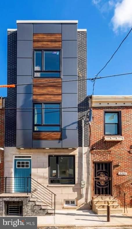 2323 Wilder St, Philadelphia, PA 19146 - photo 1