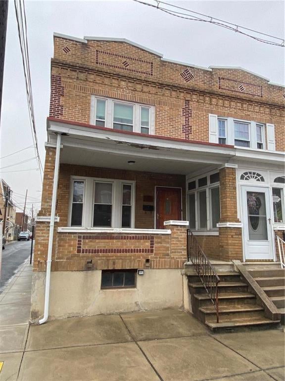 395 W Greenleaf St, Allentown, PA 18102 - photo 1