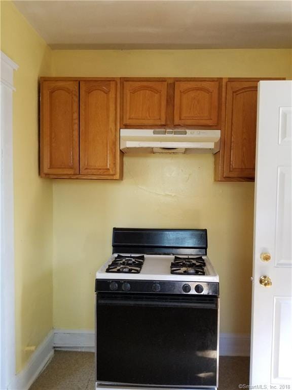 349 Cooke St unit 3, Waterbury, CT 06710 - photo 1