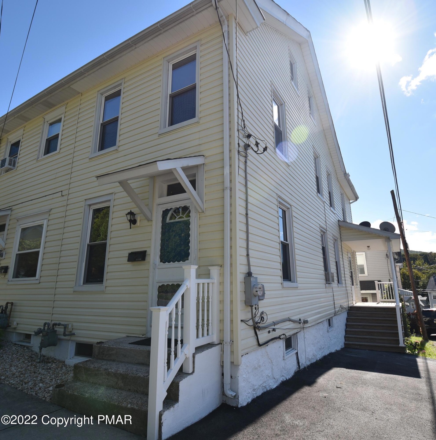 15 W 2nd St, Jim Thorpe, PA 18229 - photo 1