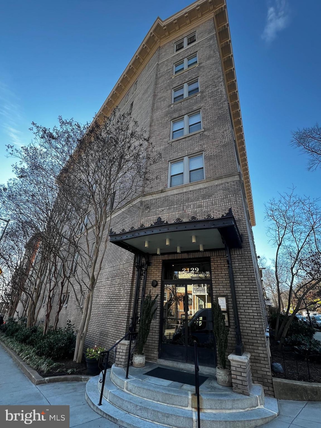 2129 Florida Ave NW unit 203, Washington, DC 20008 - photo 1