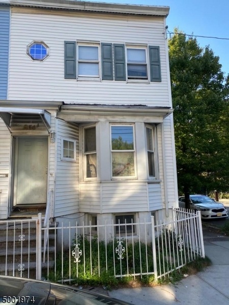 Sold $100,000 • Co-Listing Agent