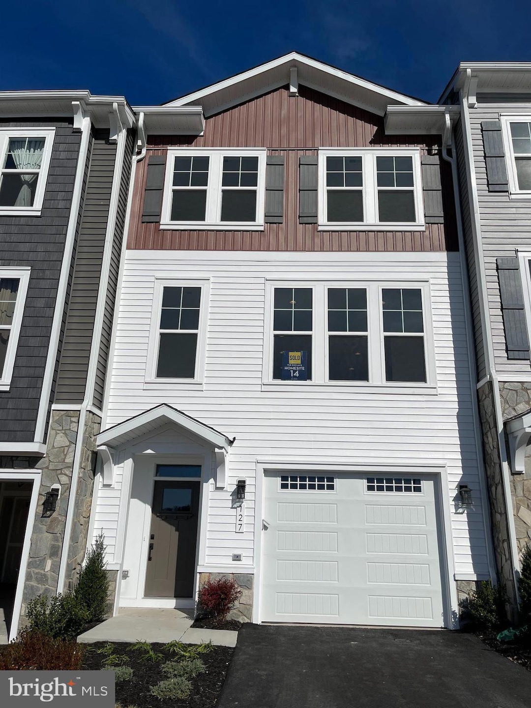 127 Wake Robin Ct, Lake Frederick, VA 22630 - photo 1