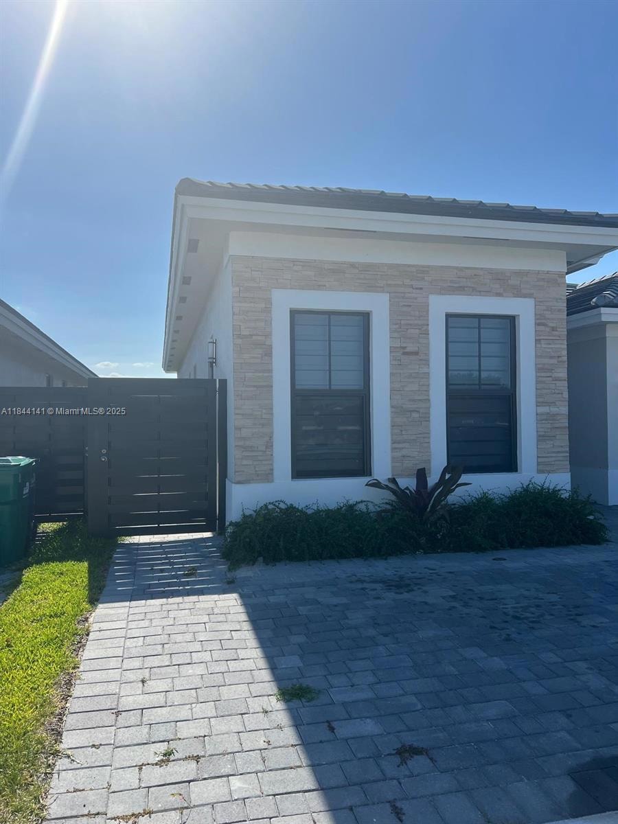 For Rent $1,950/month