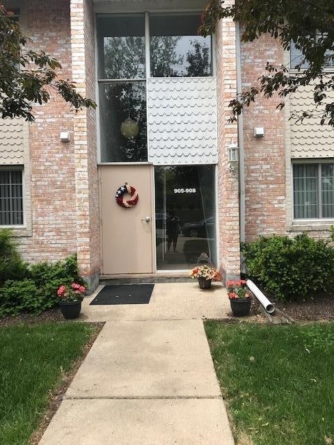 907 Birch Tree Ln, Michigan City, IN 46360 - photo 1