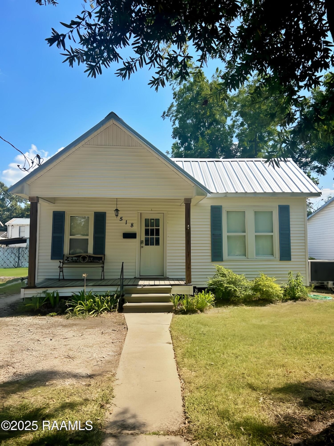 518 E 10th St, Crowley, LA 70526 - photo 1