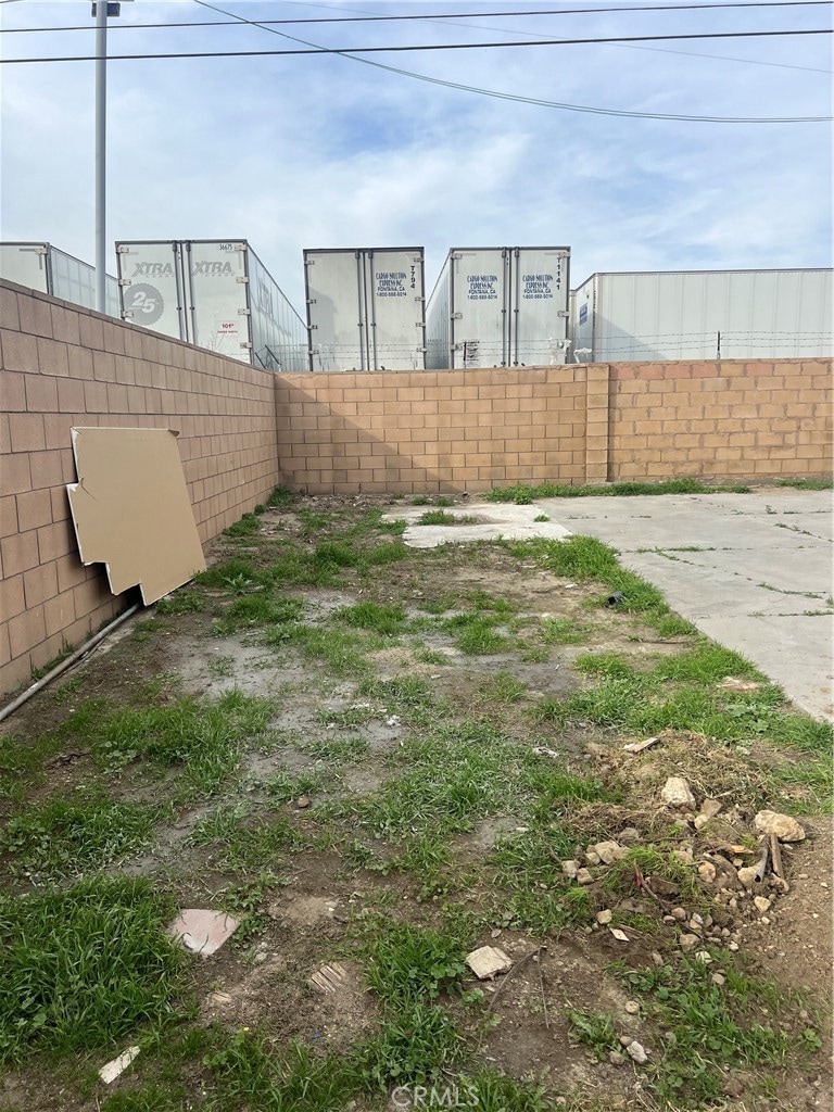 14770 El Molino St, Fontana, CA 92335 - photo 1