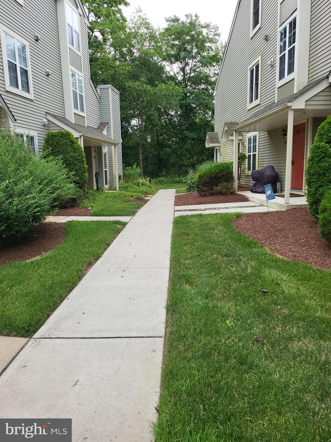 1903A Sutton Place, Mount Laurel, NJ 08054 - photo 1