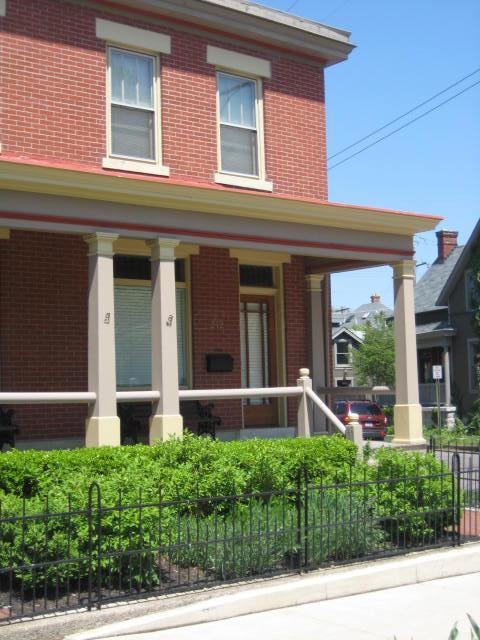 242 Reinhard Ave, Columbus, OH 43206 - photo 1