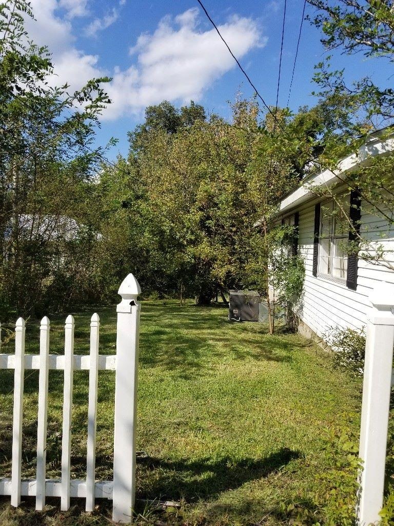 1303 4th St SE, Cullman, AL 35055 - photo 1