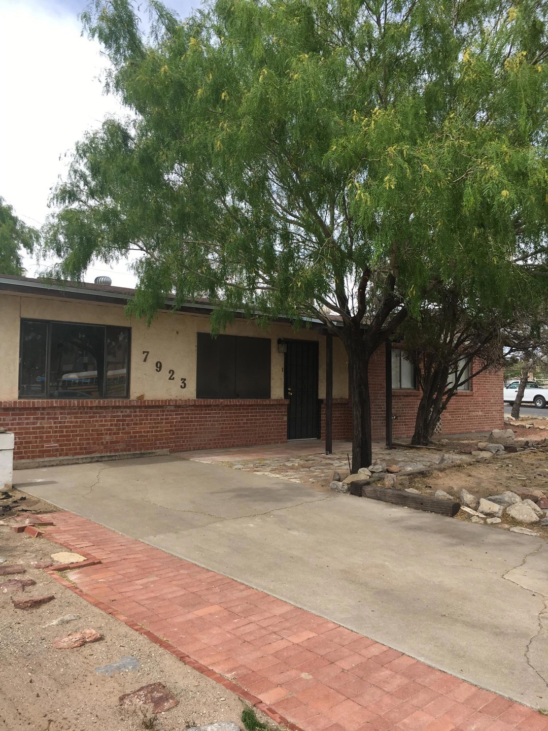 7923 Santa Maria Ct, El Paso, TX 79915 - photo 1