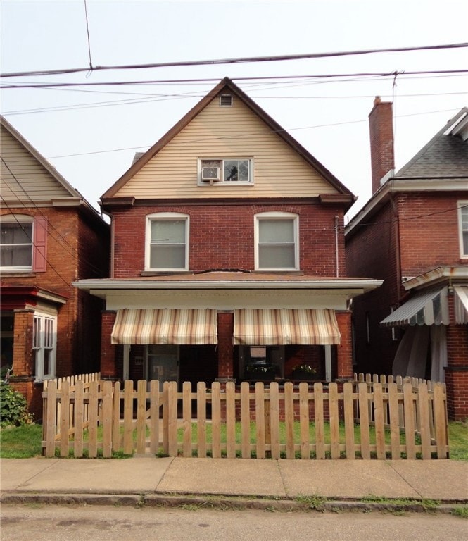 Welcome home to 590 E 7th Ave!