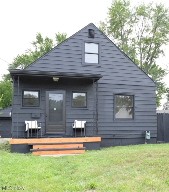 2448 E 37th St, Lorain, OH 44055 - photo 1