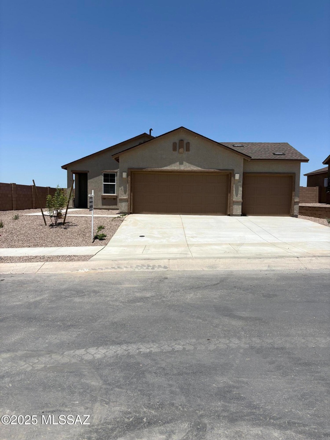 8693 E Crimson Snowberry Way, Vail, AZ 85641 - photo 1