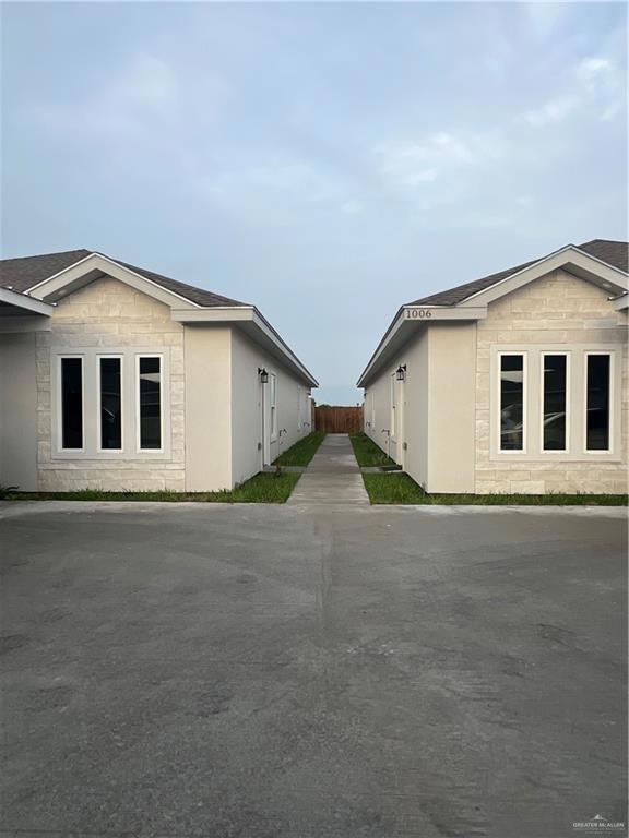1006 N Clarence Ave unit 4, Edinburg, TX 78541 - photo 1