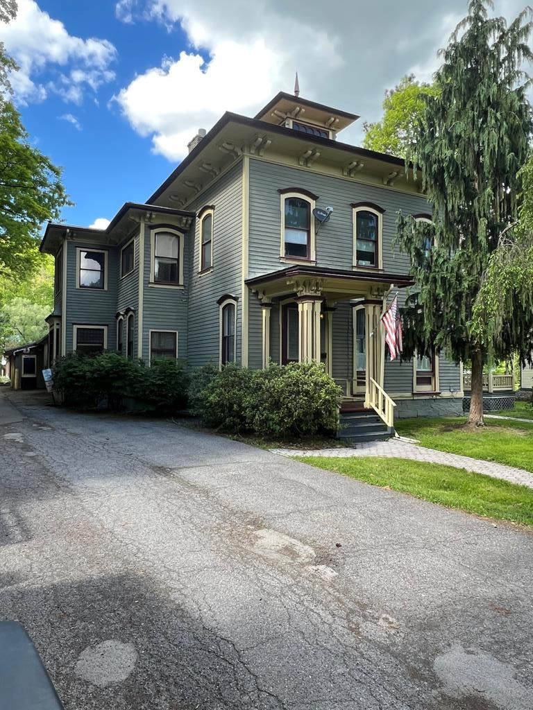 For Rent $1,950/month