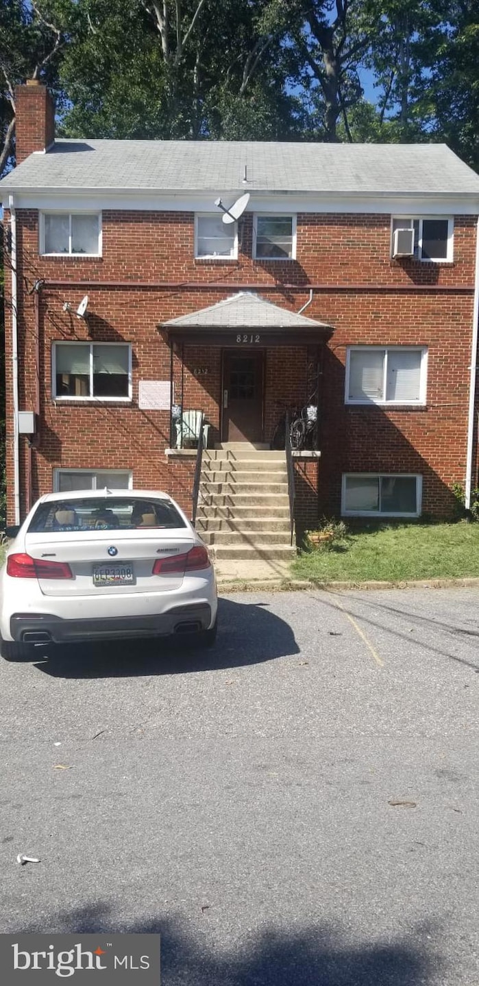 8212 Houston Ct, Takoma Park, MD 20912 - photo 1