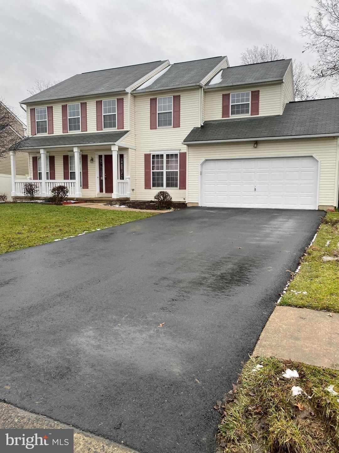 209 E Flagstone Dr, Newark, DE 19702 - photo 1