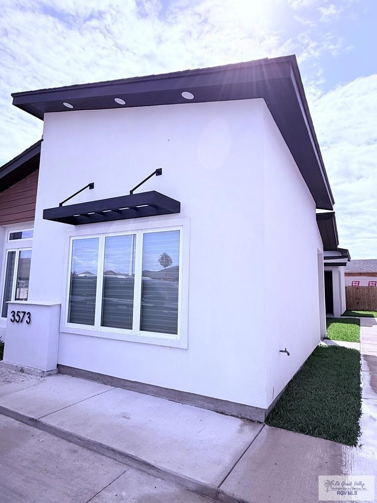 For Rent $1,900/month