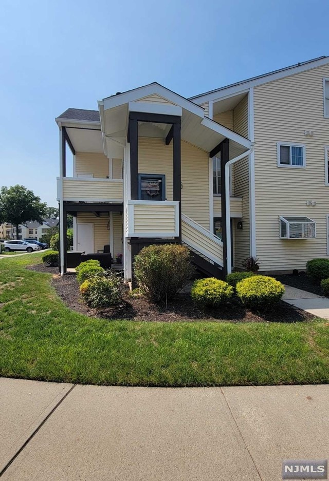 541 Clubhouse Ct unit 8, Union, NJ 07083 - photo 1