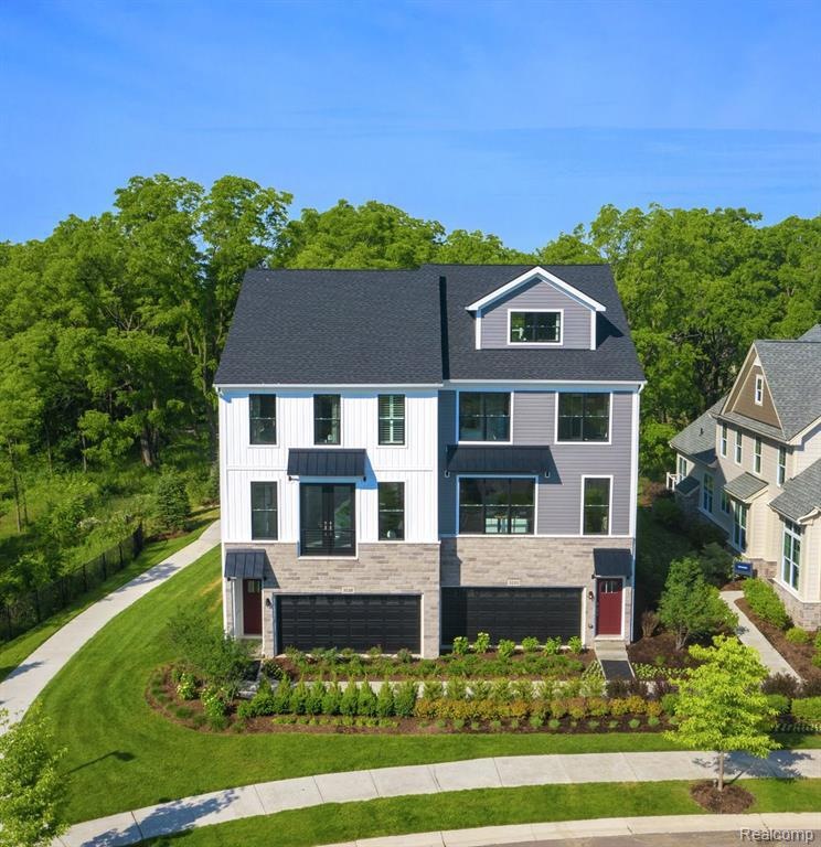 Luxury Townhome