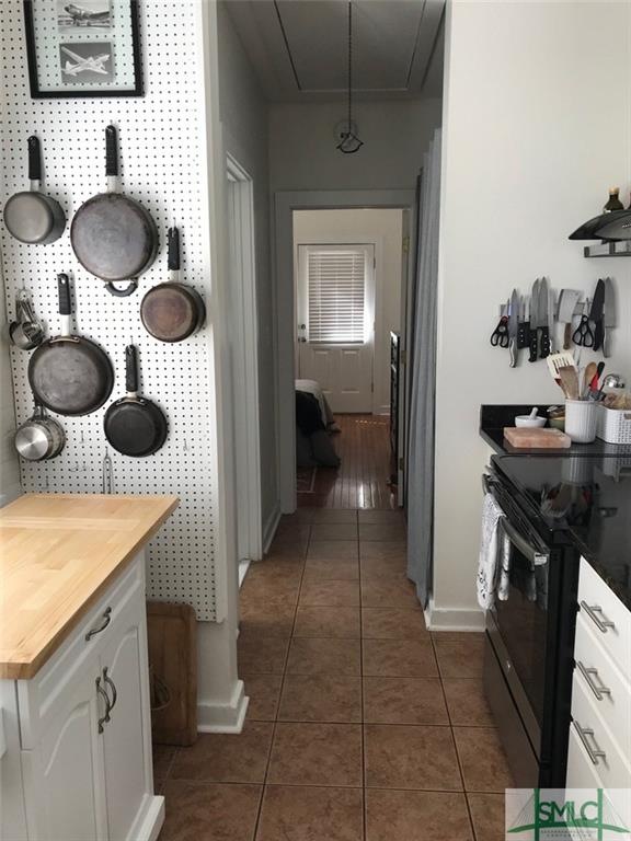 611 Mercer St, Savannah, GA 31401 - photo 1