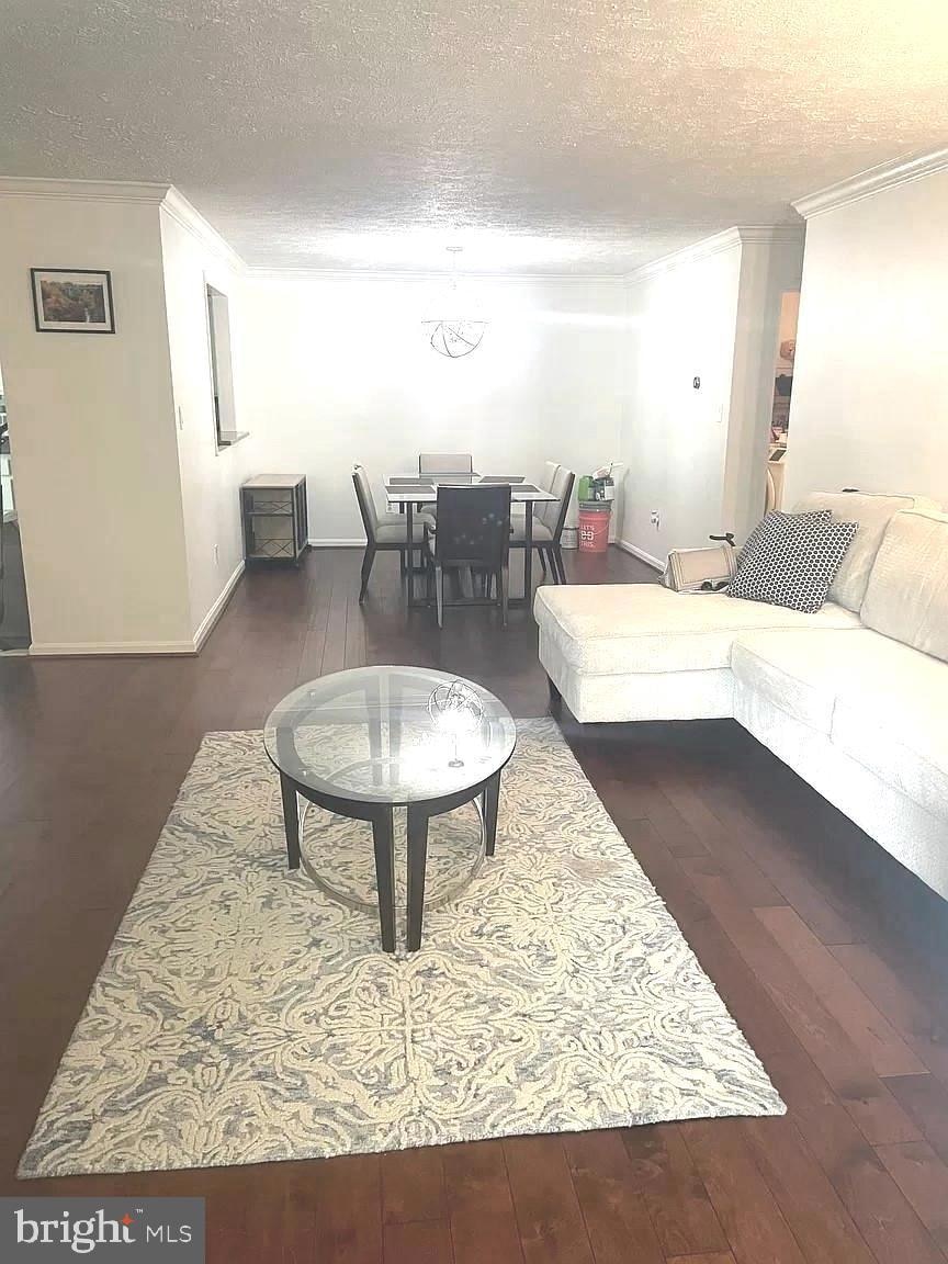 9935 Oakton Terrace Rd unit 24, Oakton, VA 22124 - photo 1