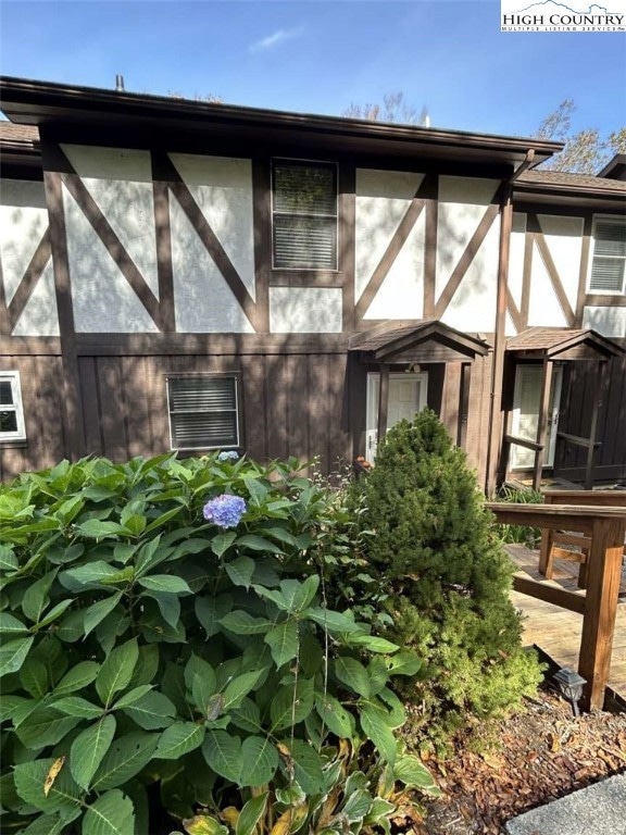 Sold $320,000