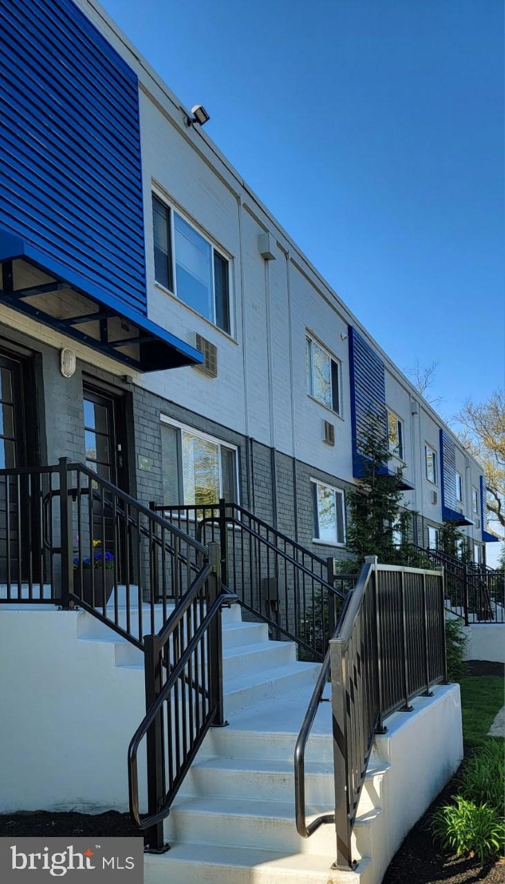 104 W North Ln unit B7, Conshohocken, PA 19428 - photo 1