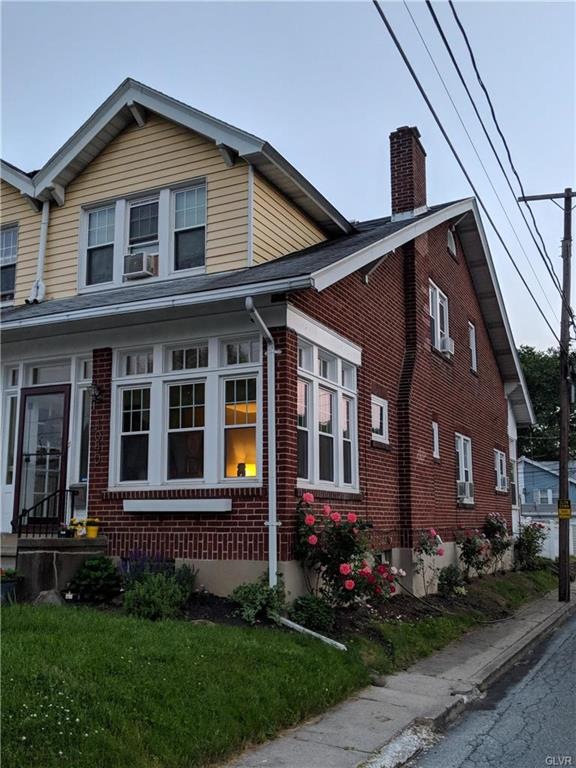 1040 N Saint Elmo St, Allentown, PA 18104 - photo 1