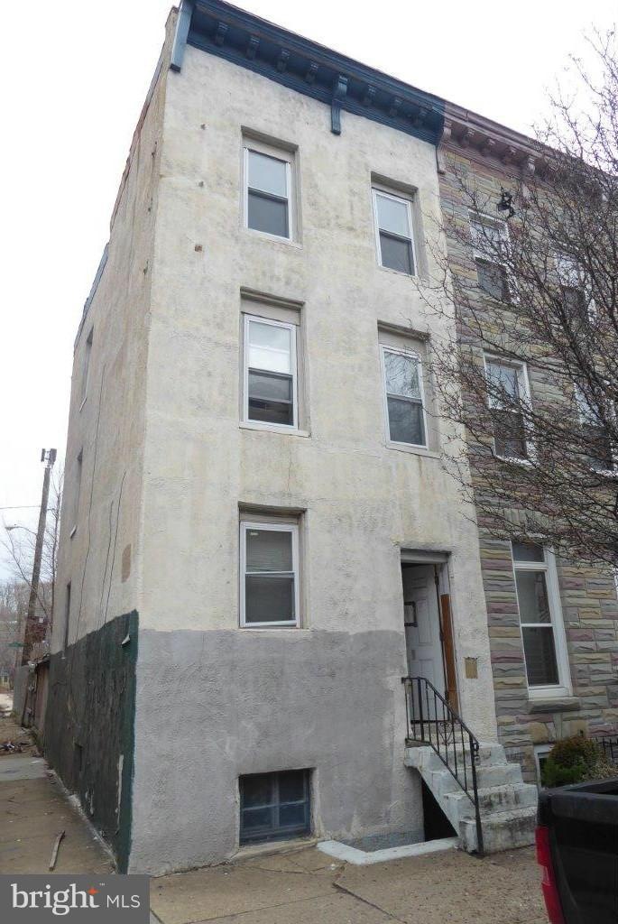 1018 W Pratt St, Baltimore, MD 21223 - photo 1