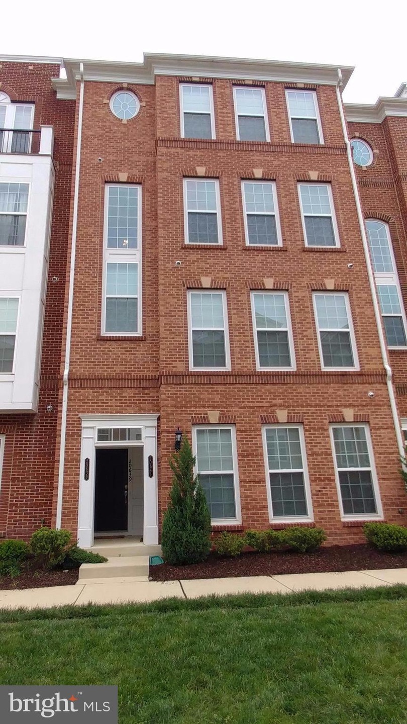20639 Sibbald Square, Ashburn, VA 20147 - photo 1