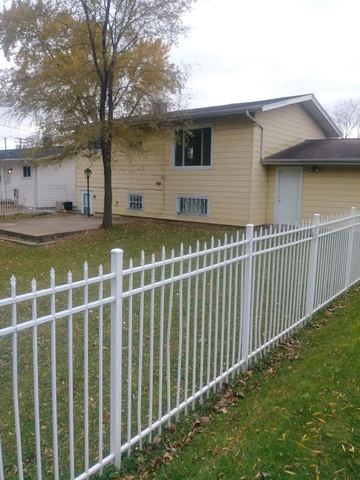 1241 S Elmwood Ave, Waukegan, IL 60085 - photo 1