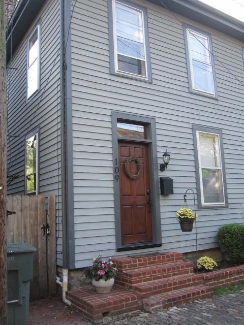 109 Redbud 035